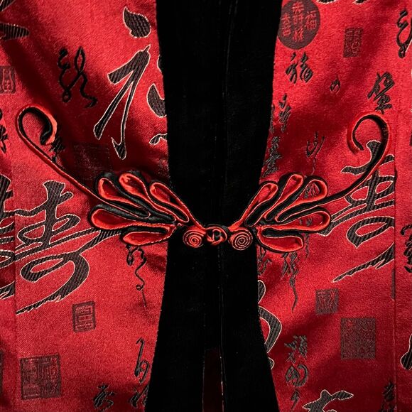 Elegant Red and Black Women's Jacket - Picture 9 of 15